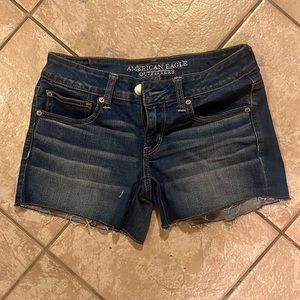 American Eagle Outfitters Super Low Rise Shortie Super Stretch Size 6